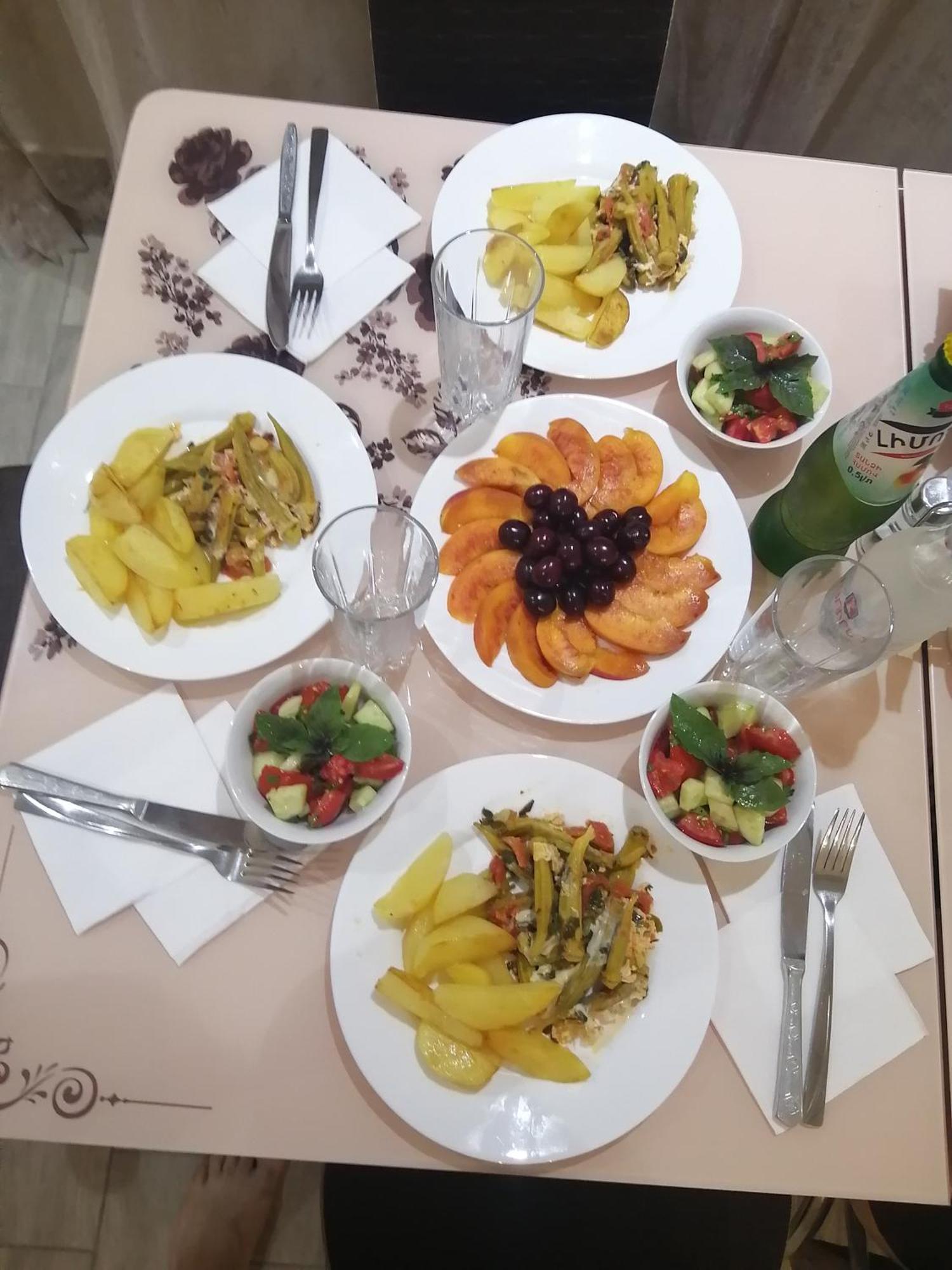 Bed and Breakfast Our House Vagharshapat Экстерьер фото